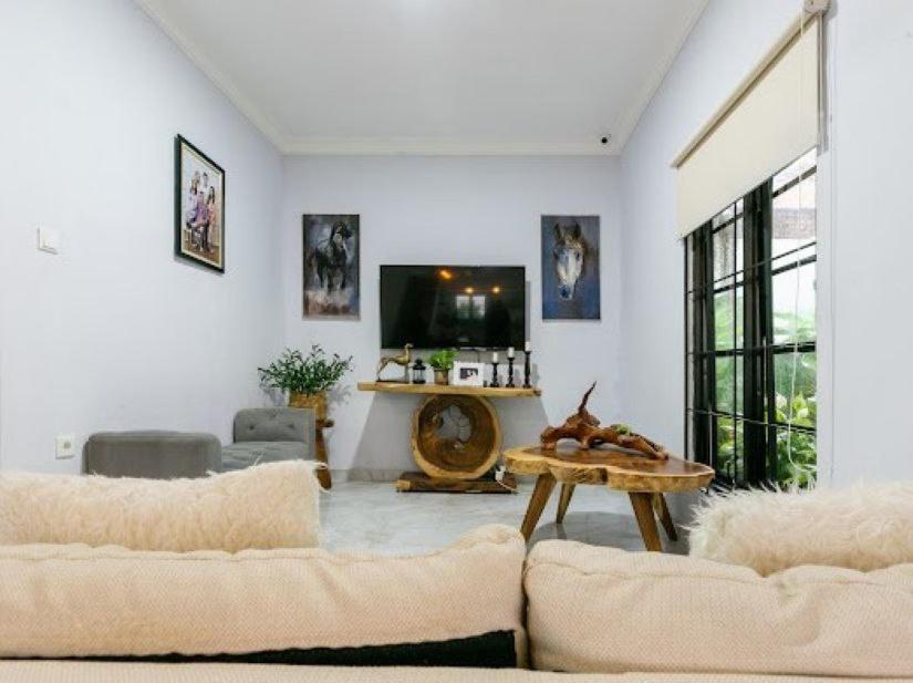 Stylish Villa At Green Apple U 35A Cipanas Puncak Sindanglaya Exterior photo